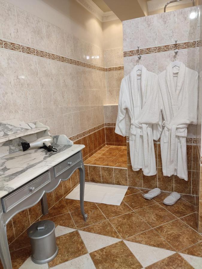 Les Jardins De La Fontaine Bed & Breakfast Alès Екстериор снимка
