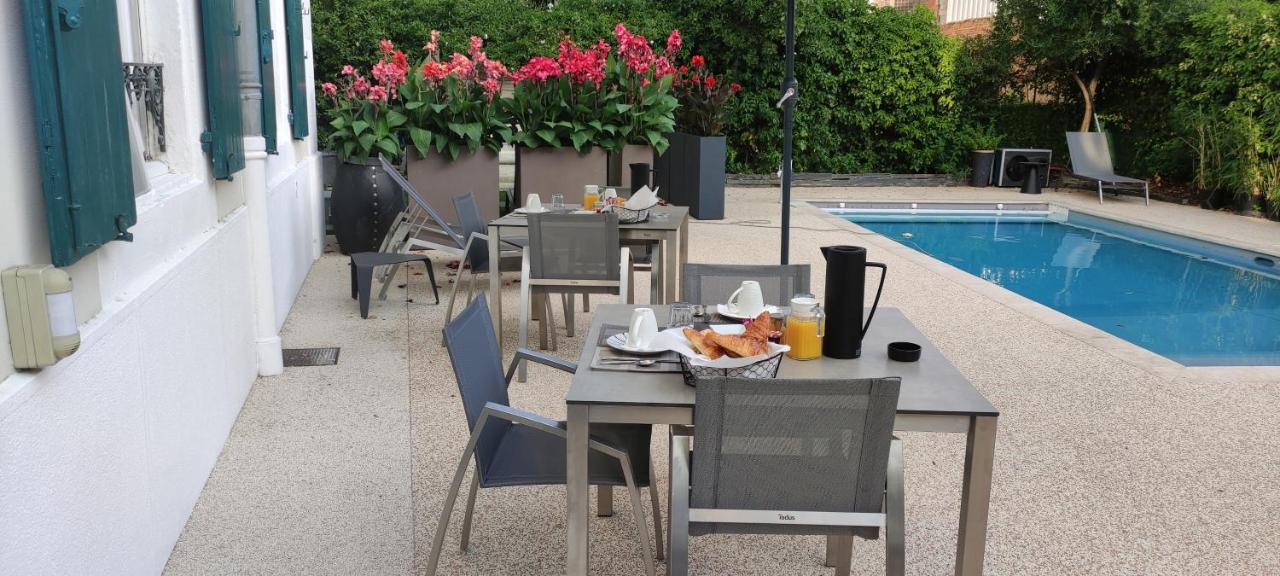 Les Jardins De La Fontaine Bed & Breakfast Alès Екстериор снимка